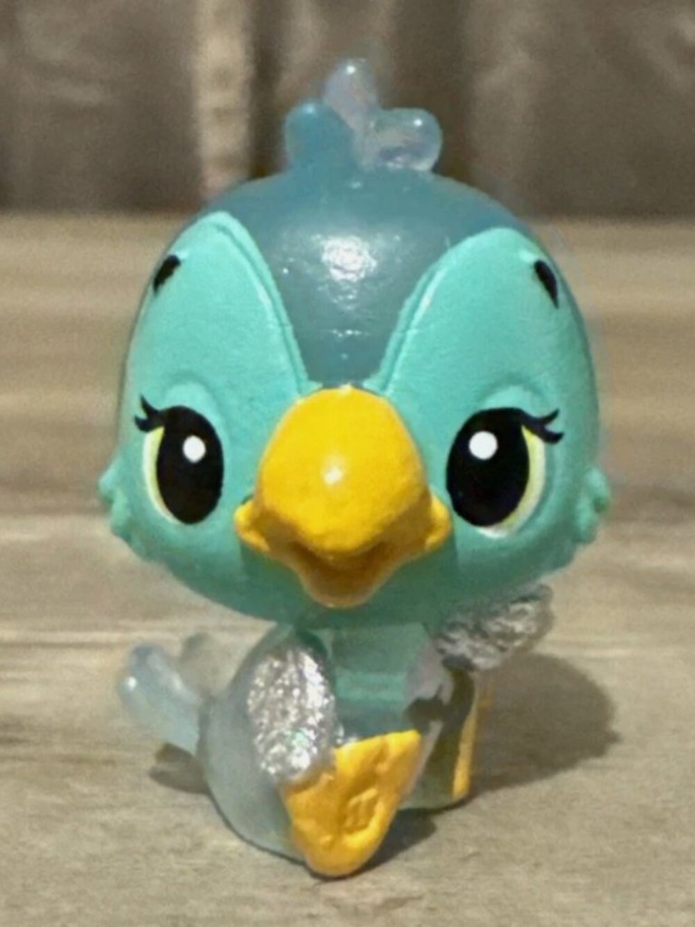 Teal Parroo Season 4 Hatchimals CollEGGtibles